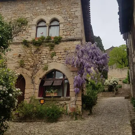 בקתה Cottage